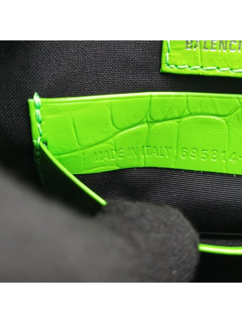 Balenciaga le Cagole Green Messenger - Picture 11 of 15